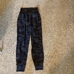 Athleta camo joggers